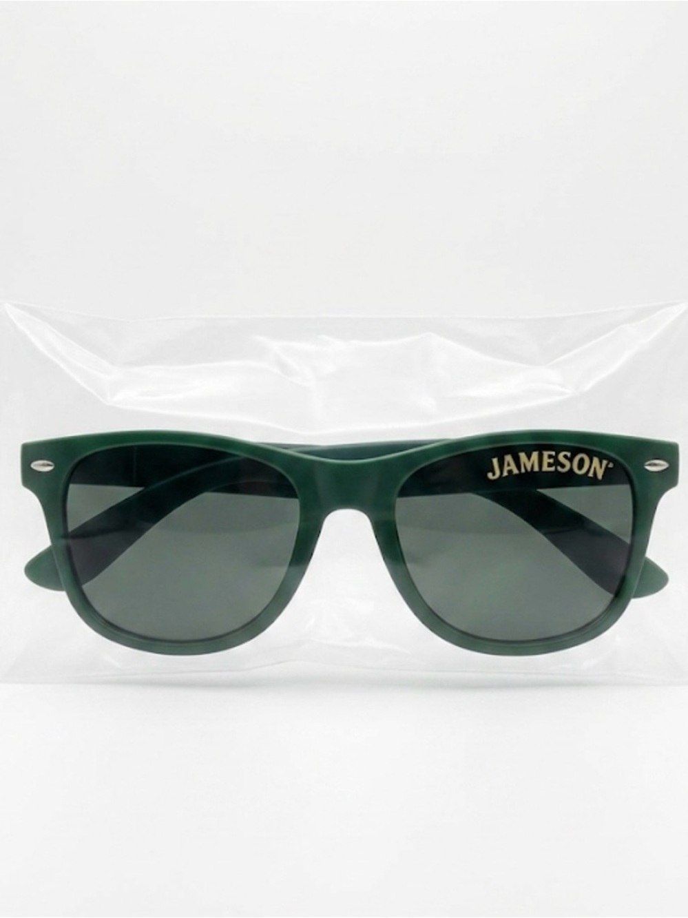 NWT Jameson Irish Whiskey Green Wayfarer Sunglasses Unisex - New in Packaging